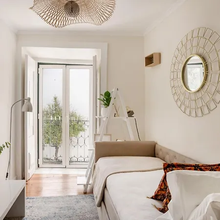 Apartment Alfama 2br | Walk To The Castle Lisbon