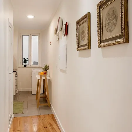 Alfama 2br | Walk To The Castle Apartment Lisbon