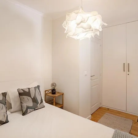Alfama 2br | Walk To The Castle *