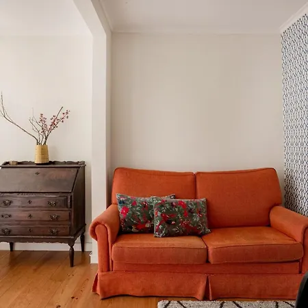 Apartment Alfama 2br | Walk To The Castle