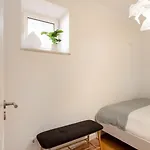 Daire Alfama Cozy Hideaway | 2br Lisboa