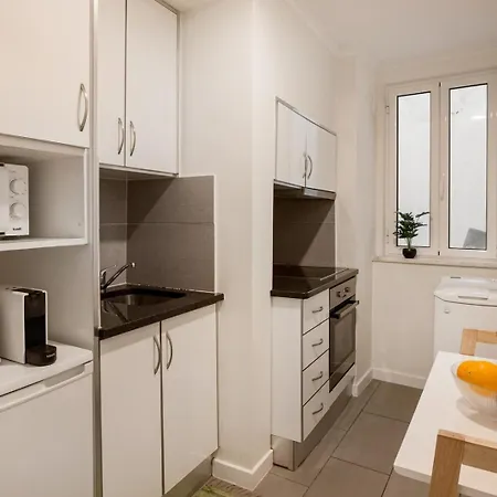 Апартаменти Alfama Cozy Hideaway | 2br