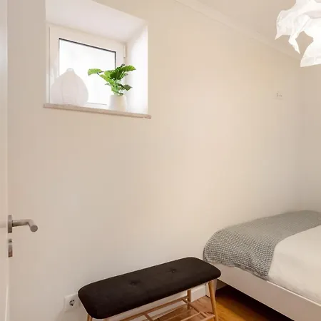Апартаменти Alfama Cozy Hideaway | 2br Лісабон